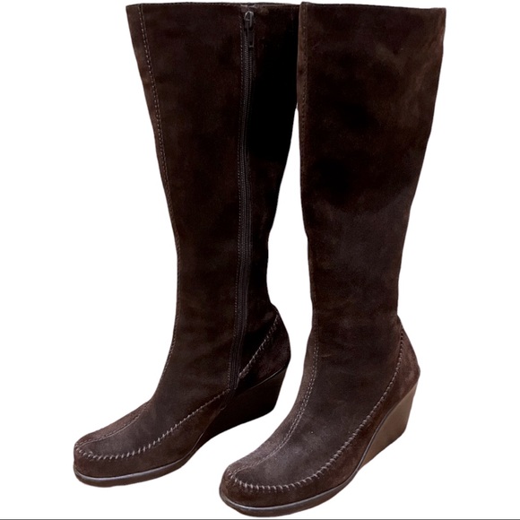 AEROSOLES Shoes - Aerosoles Gather Round Brown Suede Wedge Boots Size 7